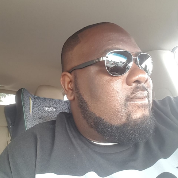 Meet your Posher, Jeff - Picture 5 of 5